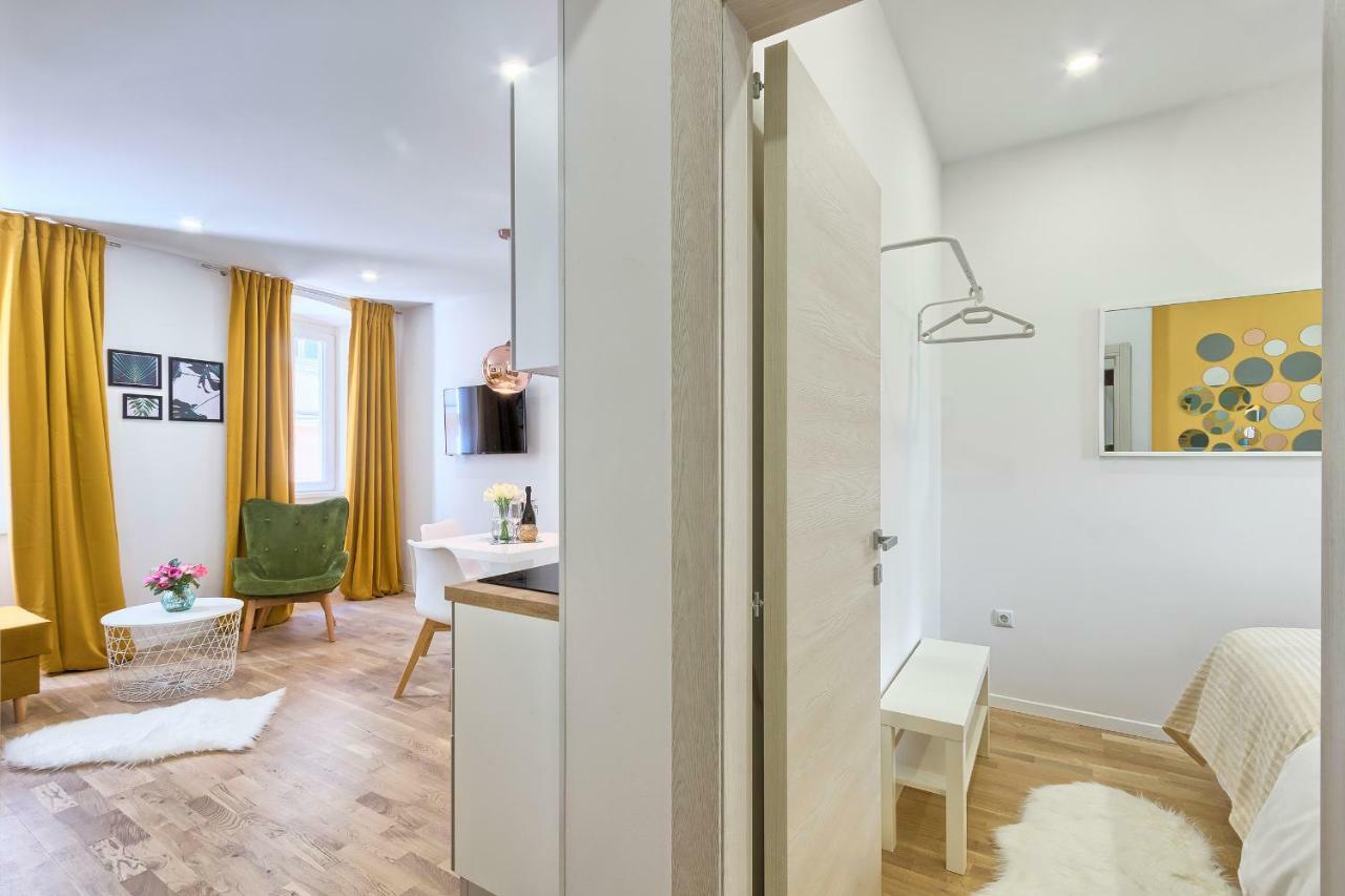 Hedone Luxury 3 Apartments With Free Parking Pula Eksteriør billede